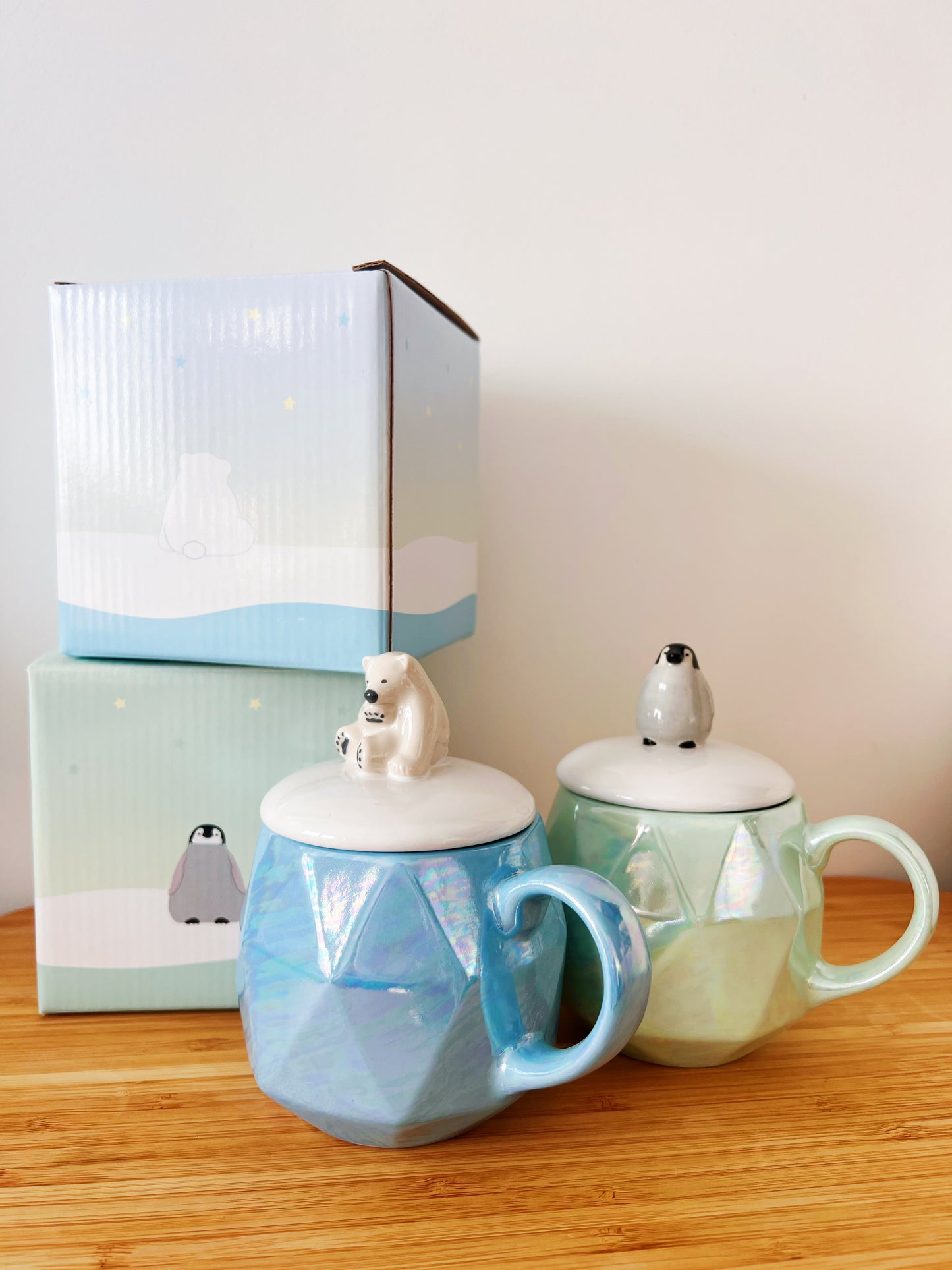 Decole Polar bear and Penguin Mug