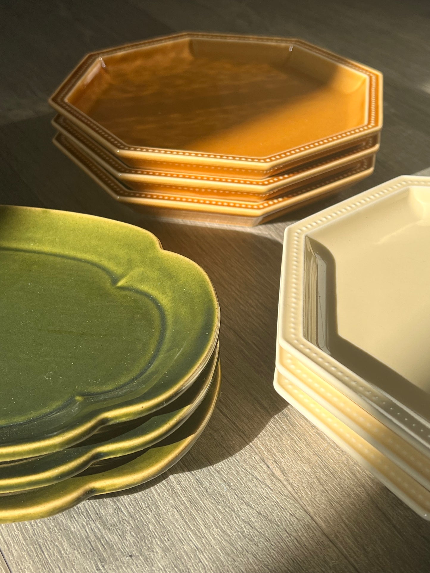 Studio M Gâtis Plate