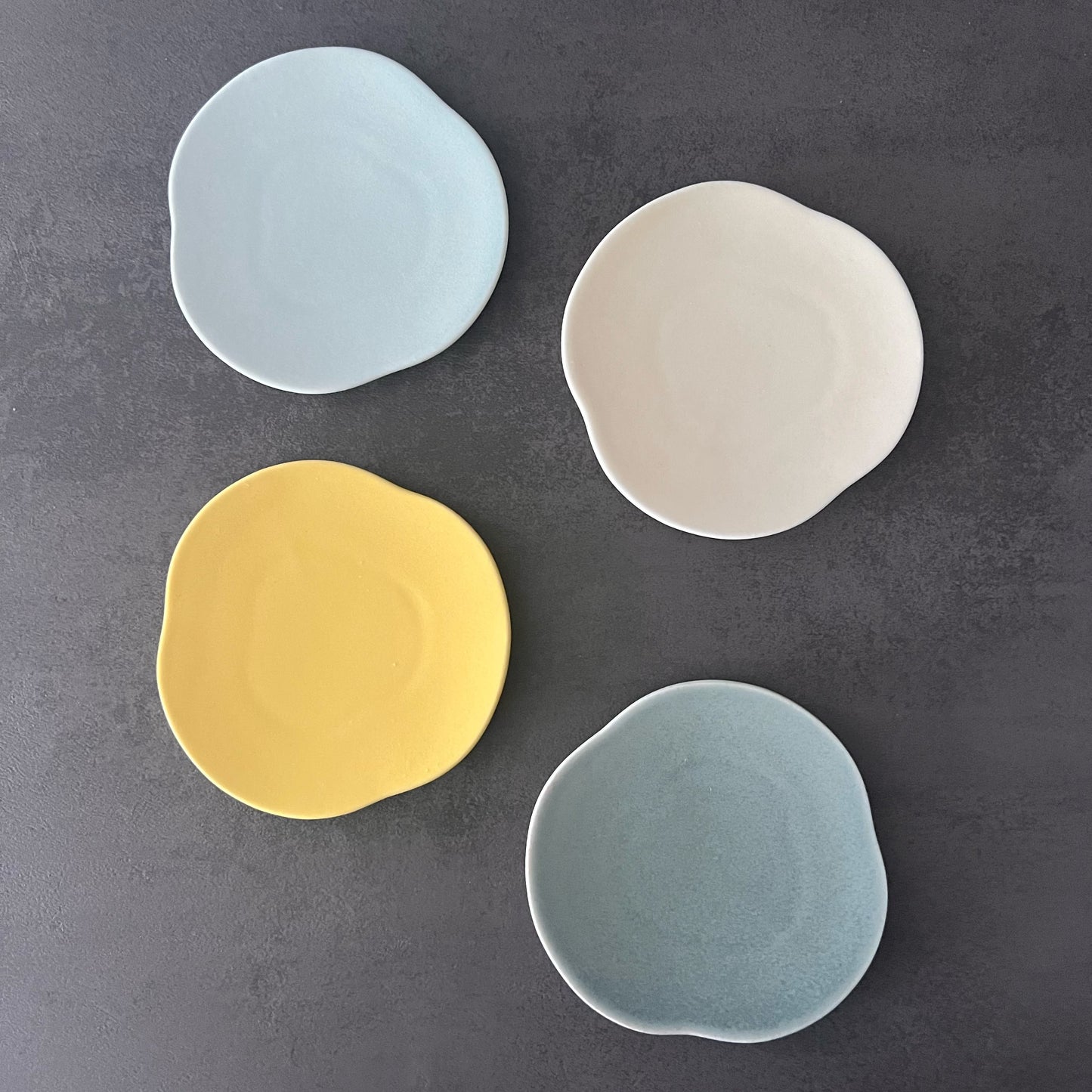 三つ雲 Sauce Plate