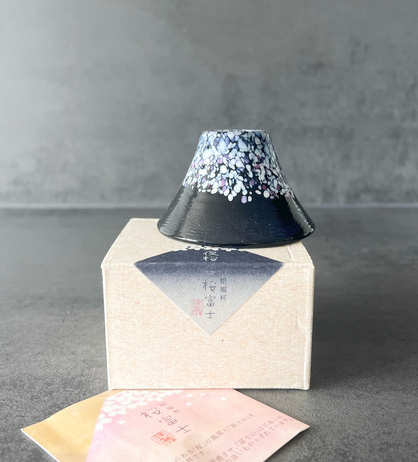 Toyo-sasaki Sakura Fuji Yama Sake Cup