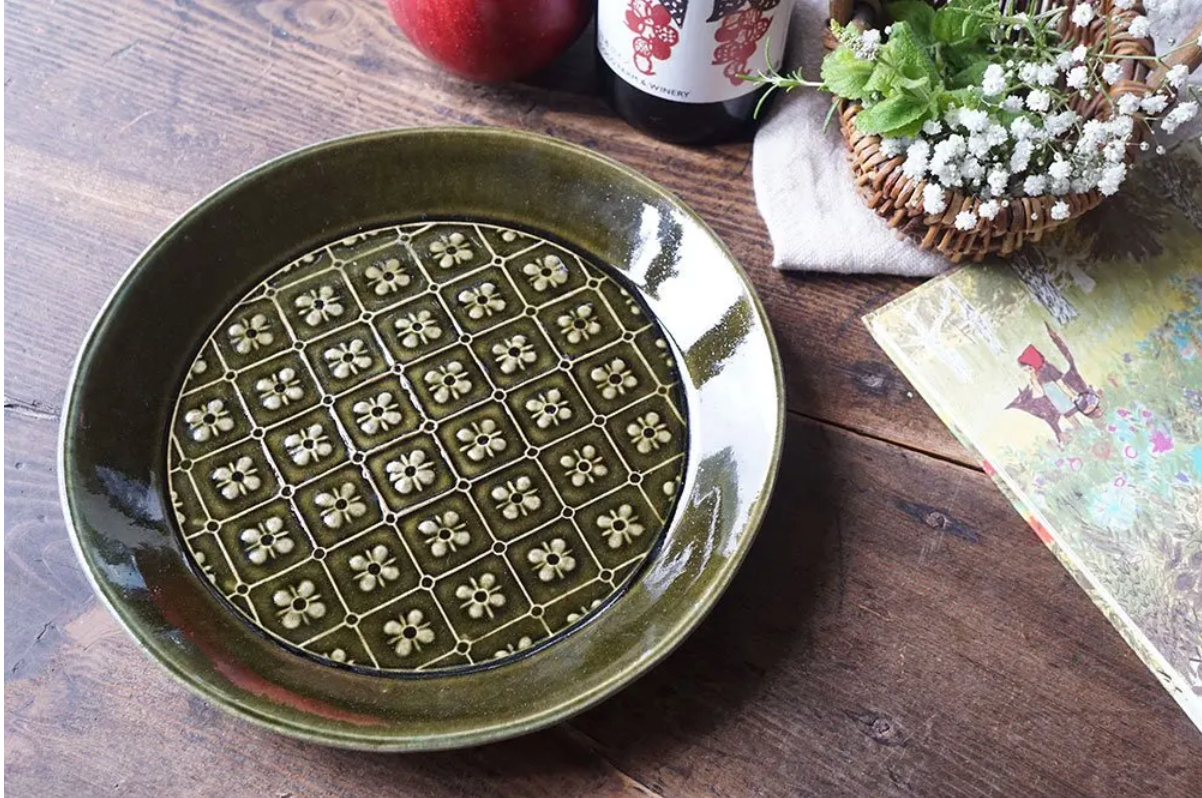 Yoshizawa Velvet Green Flower Plate