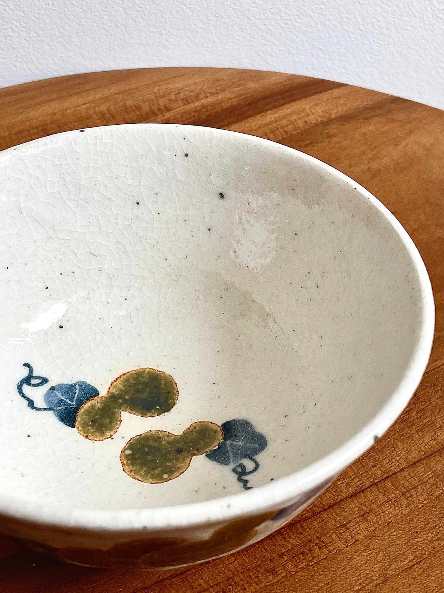 Zoho Gama White Rice Bowl with Gourd print蔵珍窯 六瓢 大碗